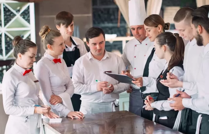 Đào tạo nhân viên bài bản và thường xuyên